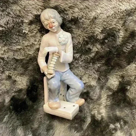 Vintage TENGRA Valencia Spain Porcelain  Clown Figurine - Picture 10 of 10